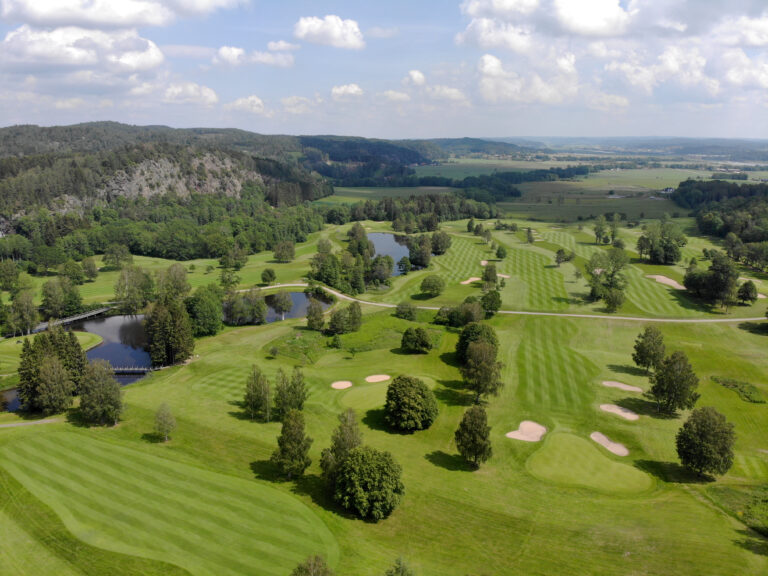 18-hålsbanan och Range stängt 9augusti