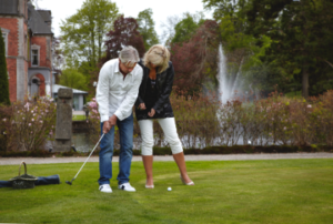 Pitch-och-putting-i-parken