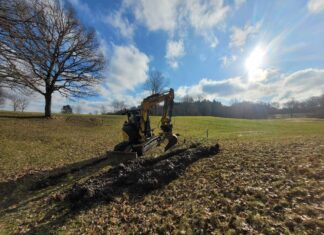 Dräneringsarbeten på banan V.10