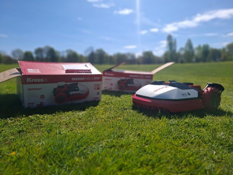 Två nya robotgräsklippare!